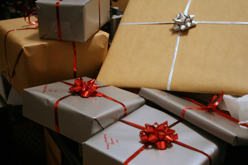 Tips for buying a gift for someone